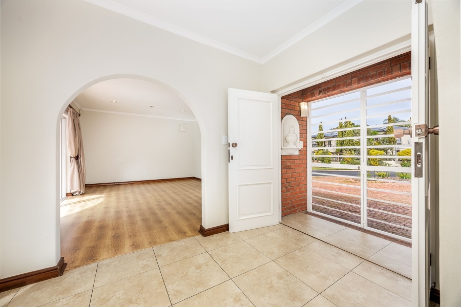 4 Bedroom Property for Sale in Valmary Park Western Cape